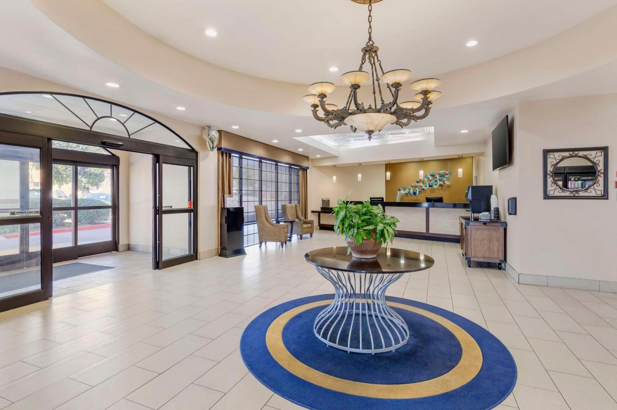 Best Western Plus Heritage Inn Ontario Rancho Cucamonga Extérieur photo
